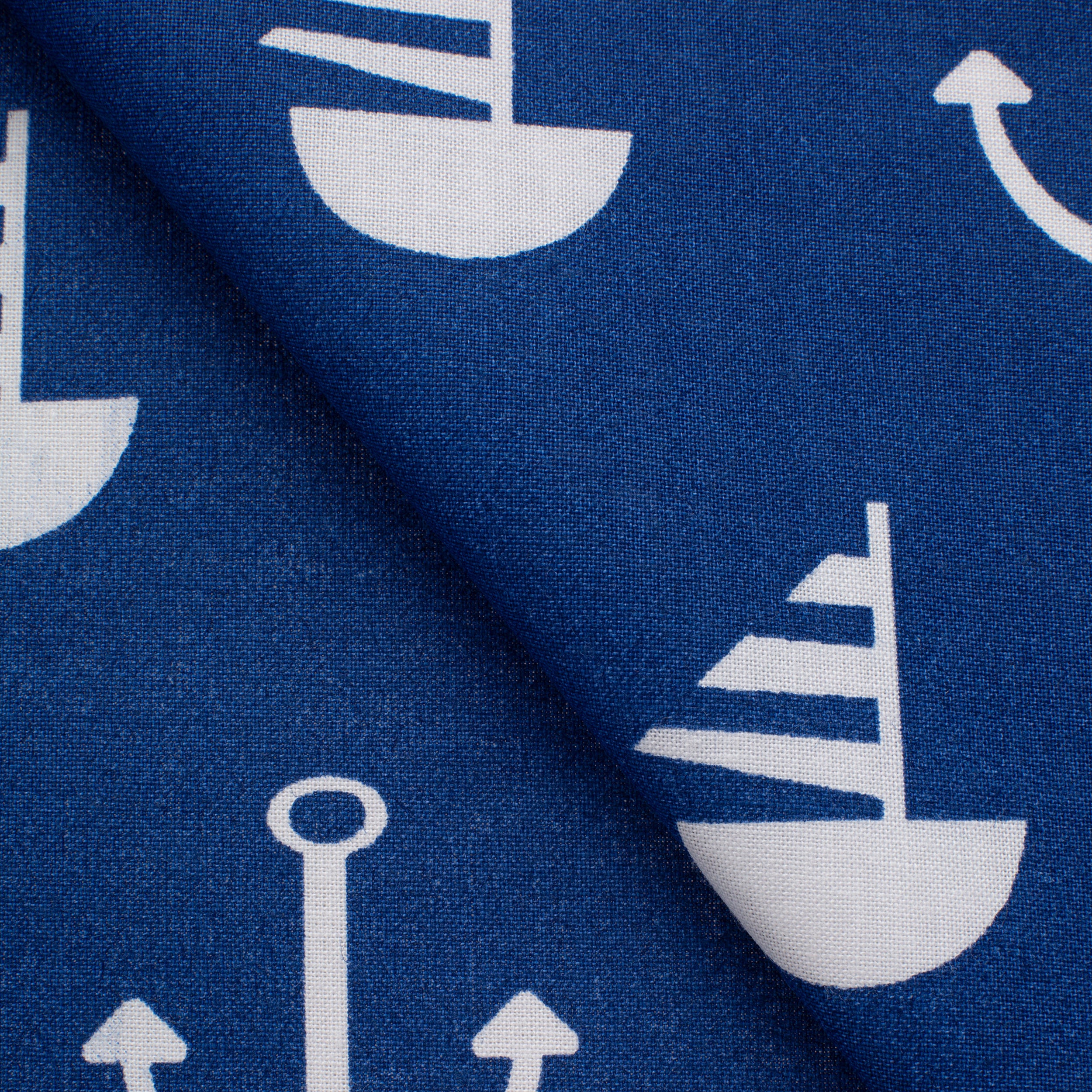 PRINTED COTTON POPLIN FABRIC - NAUTICAL PRINT ON NAVY BACKGROUND - 160 GSM