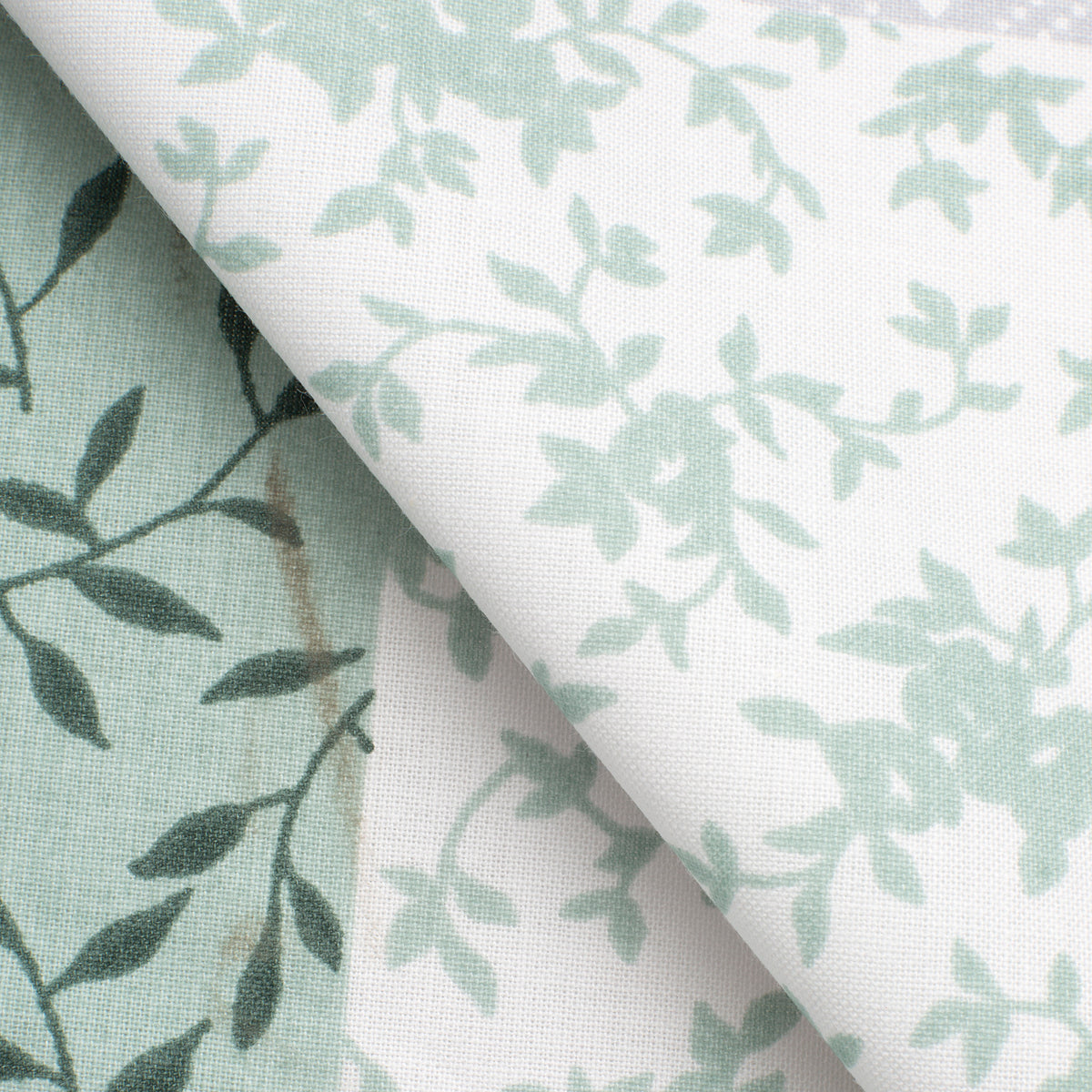 PRINTED COTTON POPLIN FABRIC - GREEN FLOWERS - 160 GSM