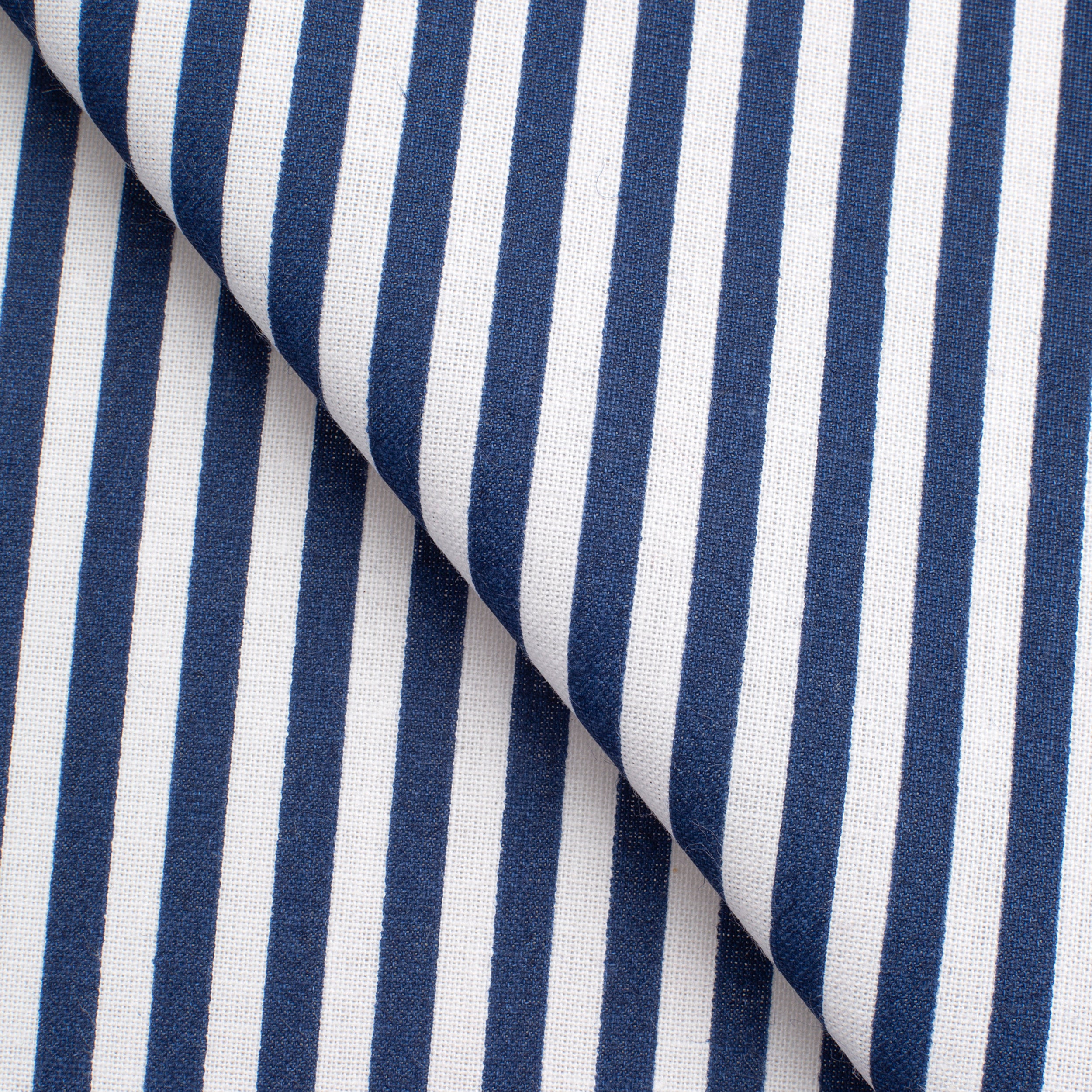PRINTED COTTON POPLIN FABRIC - BLUE AND WHITE STRIPES - 160 GSM